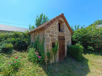 French property for sale in Auzances, Creuse - €82,500 - photo 5