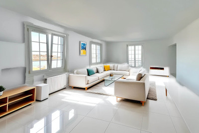 French property for sale in Ciboure, Pyrénées-Atlantiques - €798,000 - photo 4