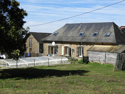 French property for sale in Lubersac, Corrèze - €369,990 - photo 6