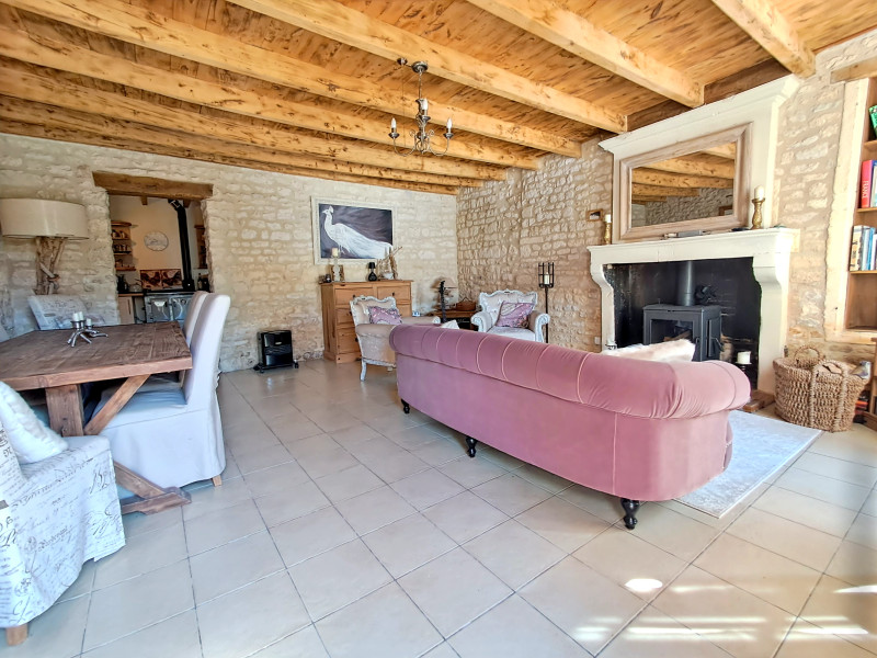 French property for sale in Bresdon, Charente-Maritime - €149,500 - photo 3