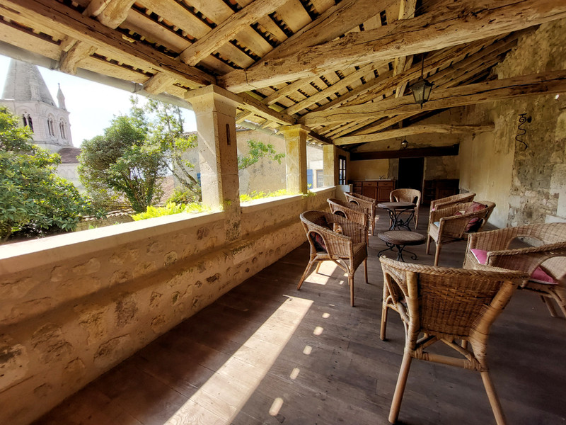 French property for sale in Villebois-Lavalette, Charente - €580,000 - photo 4