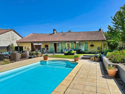 Maison à vendre à Siorac-de-Ribérac, Dordogne, Aquitaine, avec Leggett Immobilier