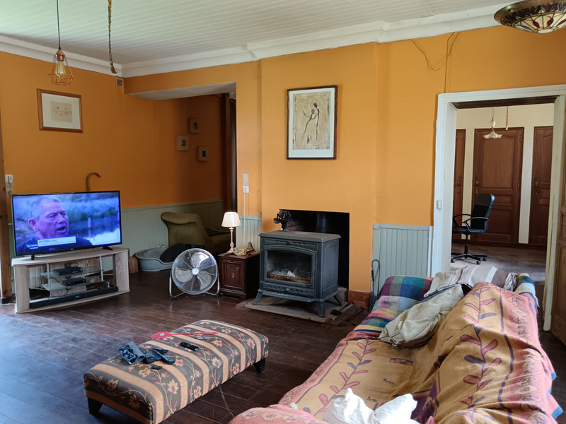 French property for sale in Availles-Limouzine, Vienne - €152,000 - photo 3
