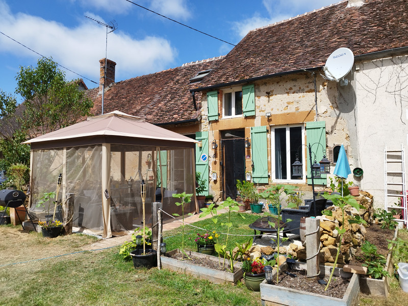 French property for sale in Dunet, Indre - €66,600 - photo 0