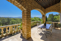 Maison à vendre à Saint-Saturnin-lès-Apt, Vaucluse - 875.000 € - photo 3