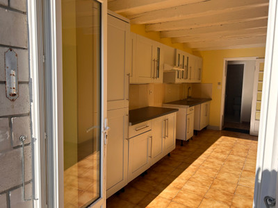 French property for sale in Barbezieux-Saint-Hilaire, Charente - €386,900 - photo 8