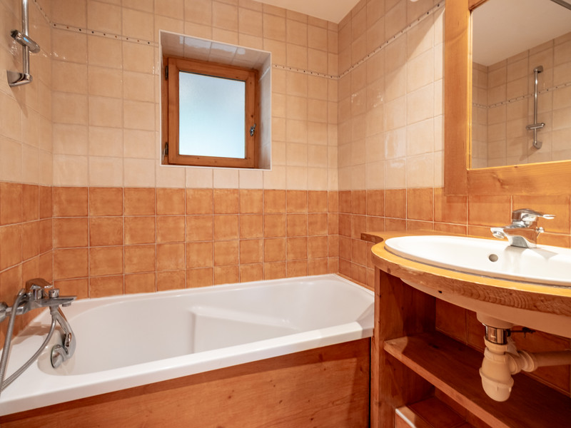 Ski property for sale in Meribel - €383,400 - photo 5