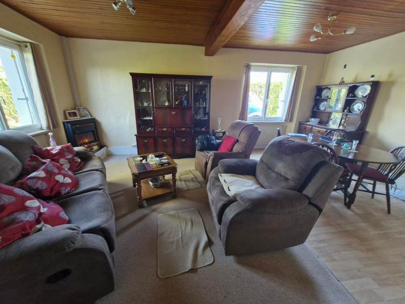French property for sale in Carentoir, Morbihan - €147,150 - photo 5