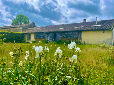 Maison à vendre à Melleran, Deux-Sèvres, Poitou-Charentes, avec Leggett Immobilier