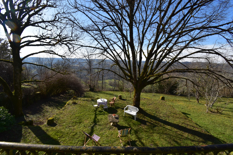 French property for sale in Yssandon, Corrèze - €317,790 - photo 4