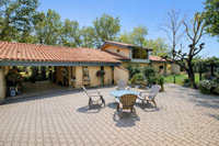 Propriété à vendre à Ménesplet, Dordogne - 549 999 € - photo n°1