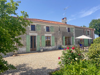 Propriété à vendre à Saint-Maurice-le-Girard, Vendée - 266 430 € - photo n°1