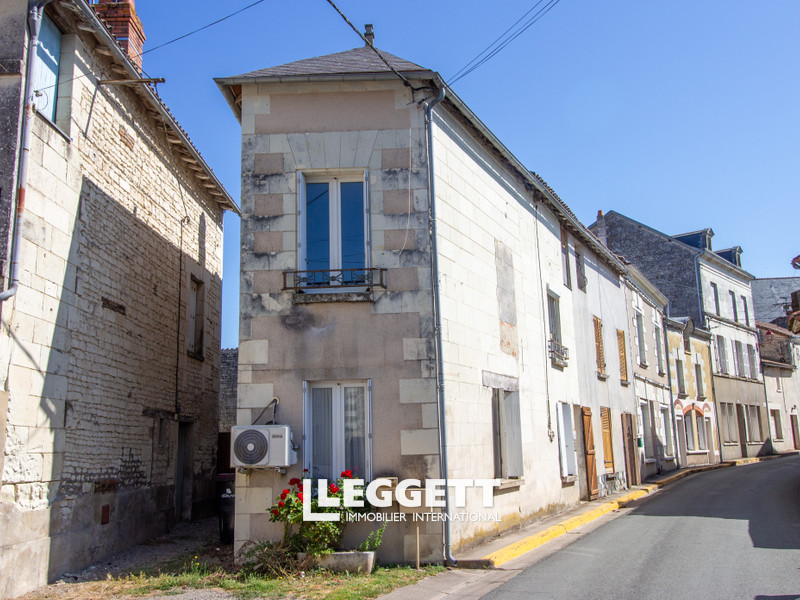 Maison 9 pièce(s), MONTS-SUR-GUESNES