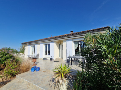 Maison à vendre à Ruelle-sur-Touvre, Charente, Poitou-Charentes, avec Leggett Immobilier