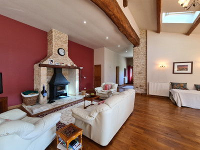 French property for sale in Charmé, Charente - €220,000 - photo 6
