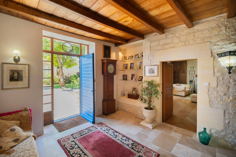 French property for sale in Saint-Sulpice-de-Cognac, Charente - €620,000 - photo 3
