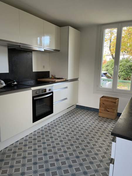 French property for sale in Pineuilh, Gironde - €699,600 - photo 2