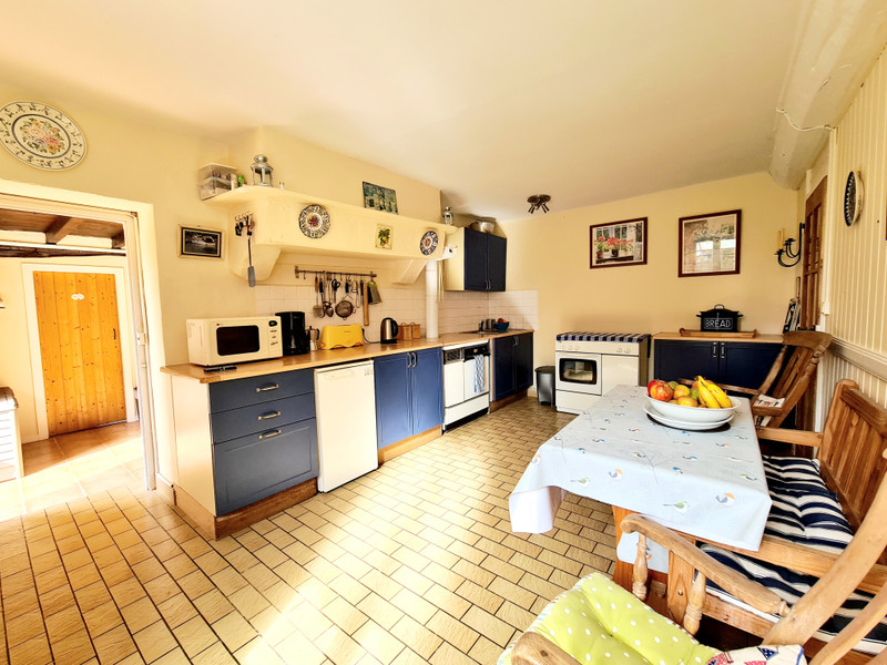 French property for sale in Passais Villages, Orne - €106,000 - photo 3