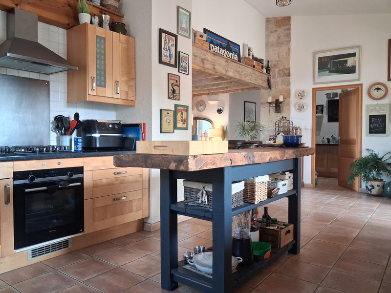 French property for sale in Paizay-Naudouin-Embourie, Charente - €378,844 - photo 5