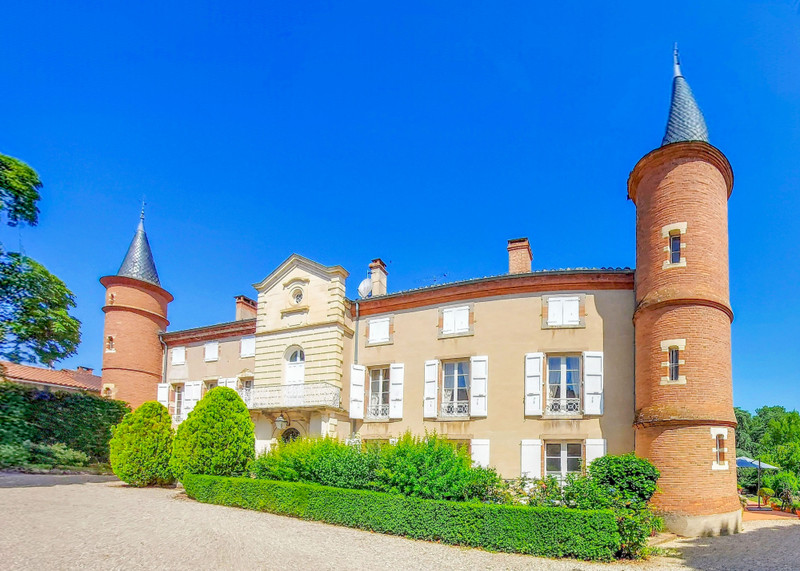 French property for sale in Cadalen, Tarn - €1,100,000 - photo 1