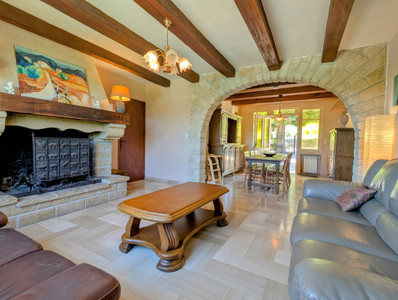 French property for sale in Villedieu, Vaucluse - €560,000 - photo 4