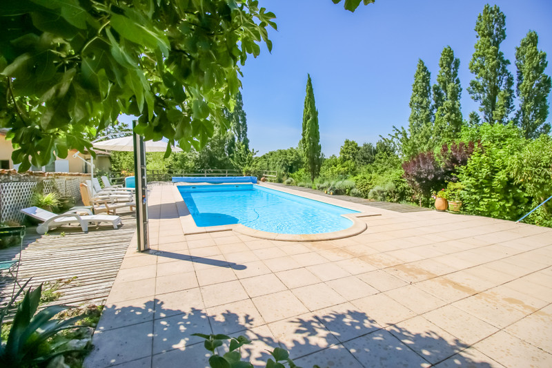 French property for sale in Montlieu-la-Garde, Charente-Maritime - €299,900 - photo 8