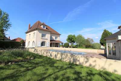 Maison à vendre à Vayres, Haute-Vienne, Limousin, avec Leggett Immobilier