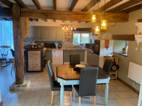 Maison à vendre à Cherves-Châtelars, Charente - 240.000 € - photo 3