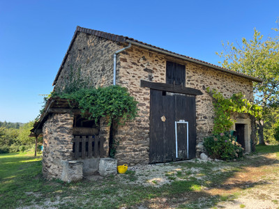 French property for sale in Thiviers, Dordogne - €246,000 - photo 2