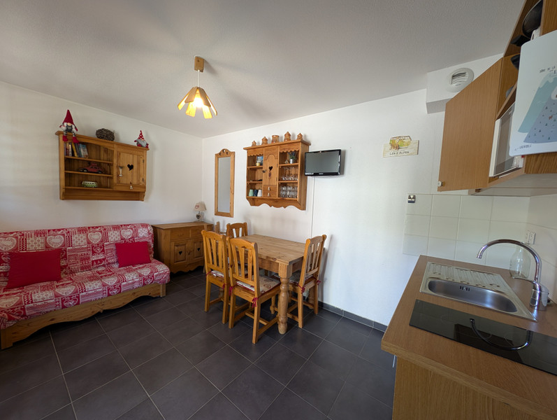 French property for sale in Les Deux Alpes, Isère - €182,320 - photo 2