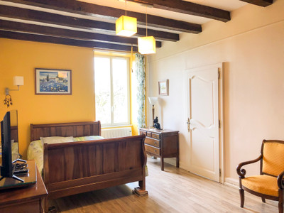 French property for sale in Ruffec, Charente - €410,000 - photo 6