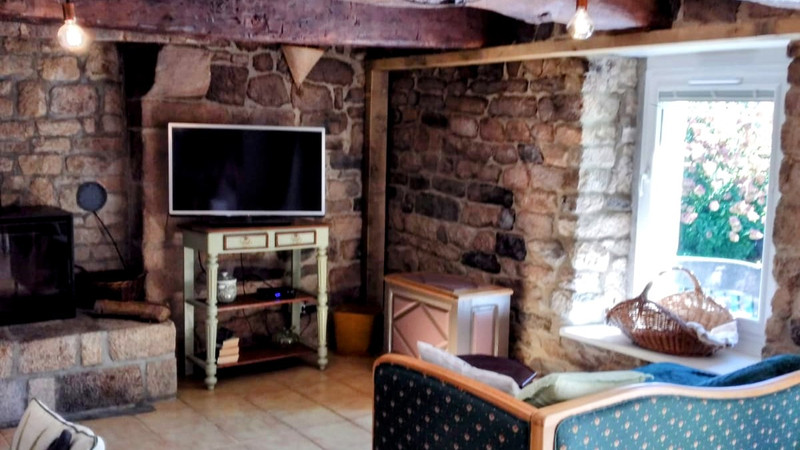 French property for sale in Ploërdut, Morbihan - €240,750 - photo 4