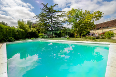 French property for sale in Montoire-sur-le-Loir, Loir-et-Cher - €361,700 - photo 2