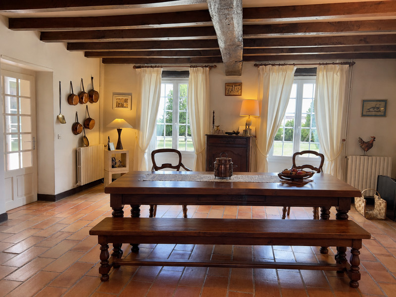 French property for sale in Jarnac, Charente - €472,500 - photo 3