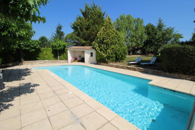 French property for sale in Le Val, Var - €667,800 - photo 8