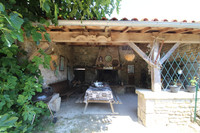 Maison à Benest, Charente - photo 3
