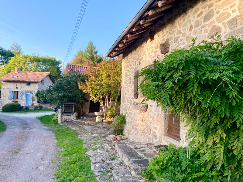 French property for sale in Champniers-et-Reilhac, Dordogne - €435,000 - photo 0