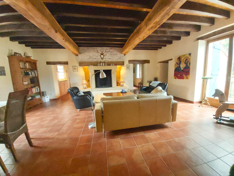 French property for sale in Cronat, Saône-et-Loire - &#8364;899,600 - photo 2