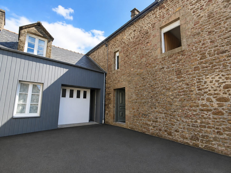 French property for sale in La Bazouge-du-Désert, Ille-et-Vilaine - €197,000 - photo 9