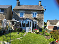 houses and homes for sale inSavigny-le-VieuxManche Normandy