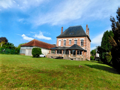 French property for sale in Molliens-Dreuil, Somme - €397,500 - photo 2