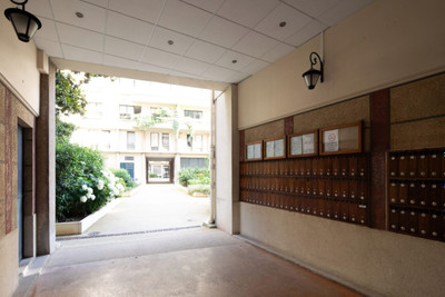 French property for sale in Paris, Paris - €939,600 - photo 4