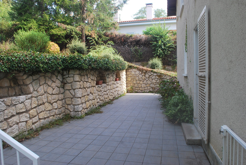 French property for sale in Montmorillon, Vienne - €180,000 - photo 2