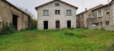 Maison à vendre à Melleran, Deux-Sèvres, Poitou-Charentes, avec Leggett Immobilier Maison à vendre à Melleran, Deux-Sèvres, Poitou-Charentes, avec Leggett Immobilier