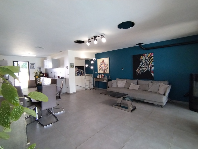 French property for sale in Méounes-lès-Montrieux, Var - €555,000 - photo 4