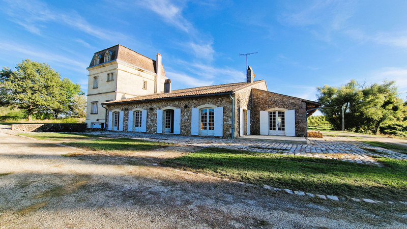 French property for sale in Saint-Michel-de-Montaigne, Dordogne - €473,000 - photo 8