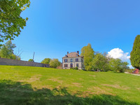 Chateau à vendre à Giat, Puy-de-Dôme - 279.500 € - photo 3