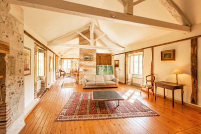 French property for sale in Cahors, Lot - €1,320,000 - photo 4