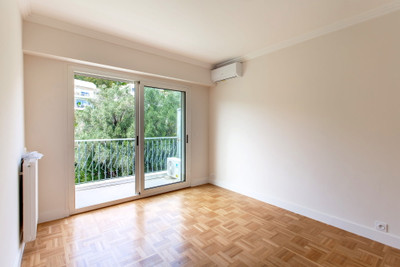 French property for sale in Nice, Alpes-Maritimes - €695,000 - photo 7