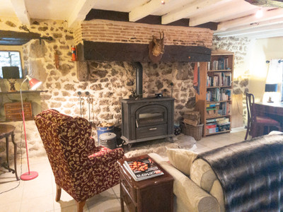 French property for sale in Pressignac, Charente - €69,000 - photo 2